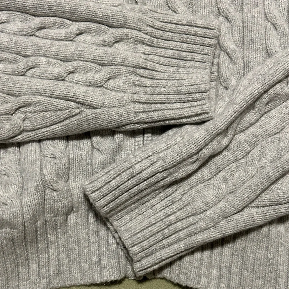 Aritzia Sunday Best Octavia Zip Waist Hoodie Heather Chrome Size XL - Picture 9 of 15